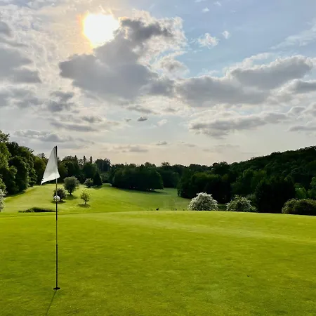 Hotel Golf&hôtel De Falnuée 3*