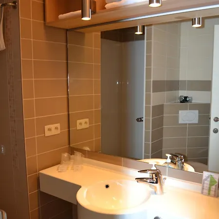 Ξενοδοχείο Golf & De Falnuee Mazy