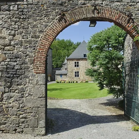 Golf&hôtel De Falnuée Hotel