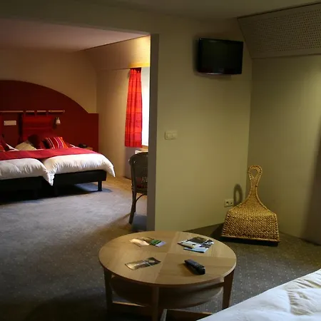 Golf & De Falnuee Mazy