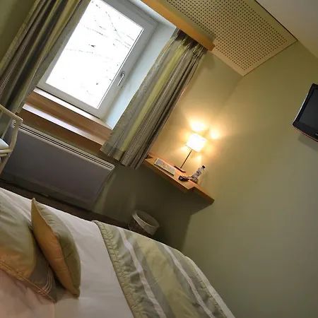 Hotel Golf&hôtel De Falnuée 3*