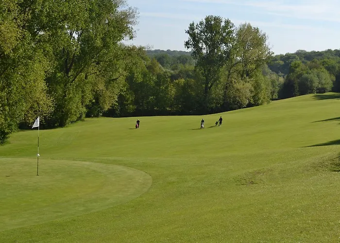 Hotel Golf & De Falnuee 3*